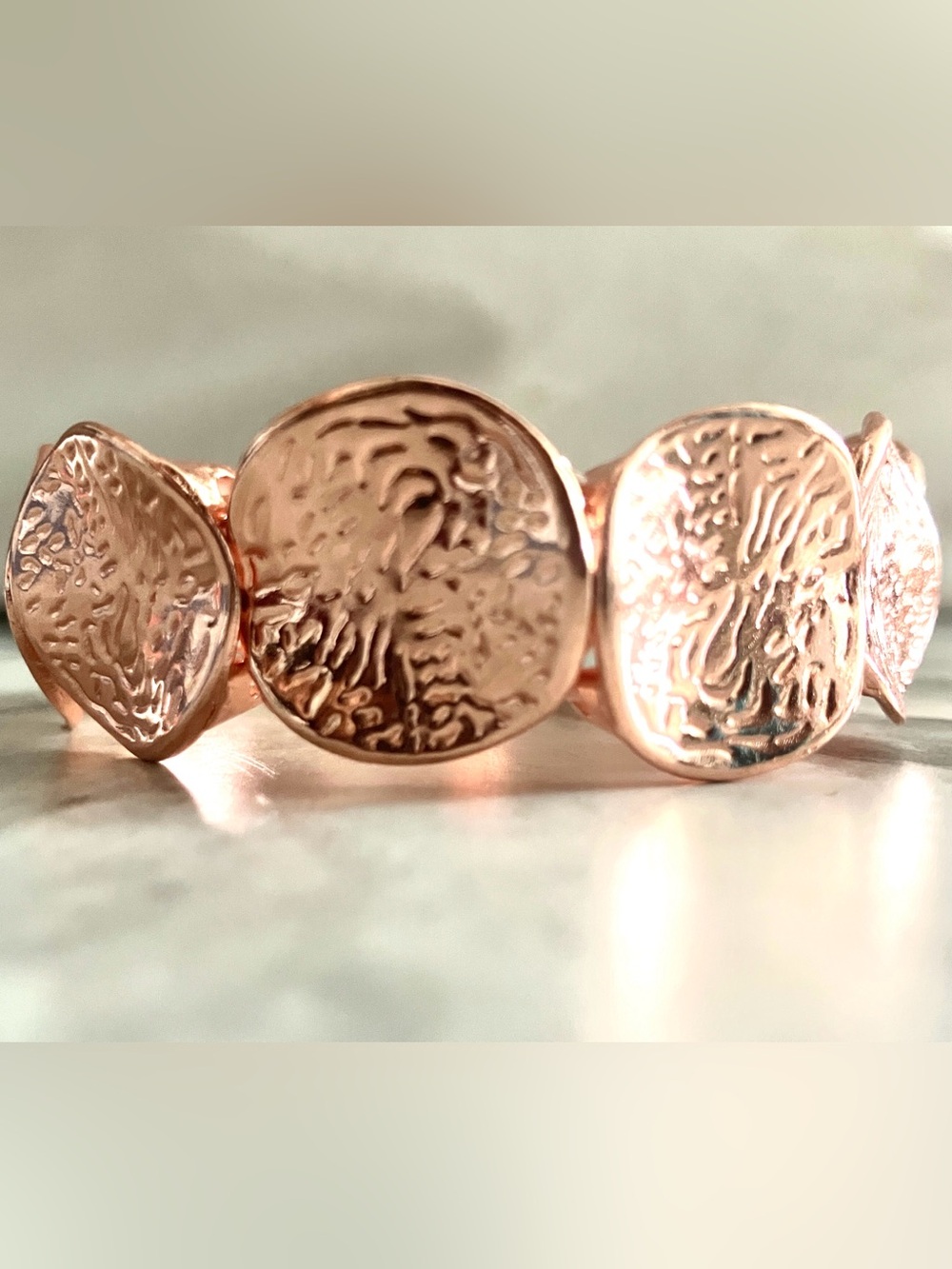 Rose Gold Textured Disc Stretch Bracelet - Women Jewelry